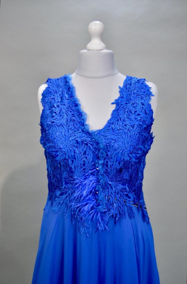 Alquilo vestido azul plumas