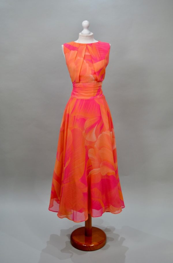 Alquilar vestido naranja y rosa