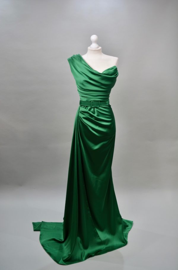 Alquilar vestido verde satinado cint