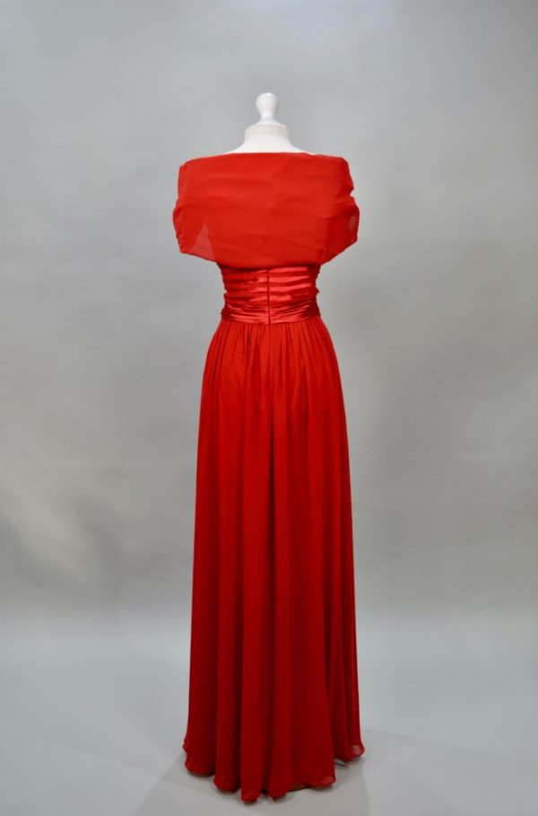 Alquilo vestido rojo capa