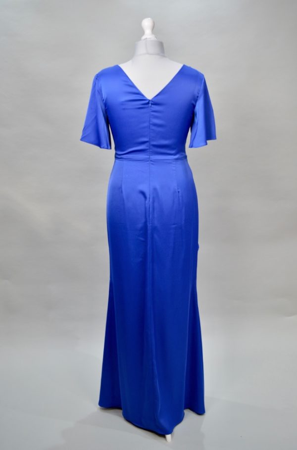 Alquilo vestido azul satinado largo